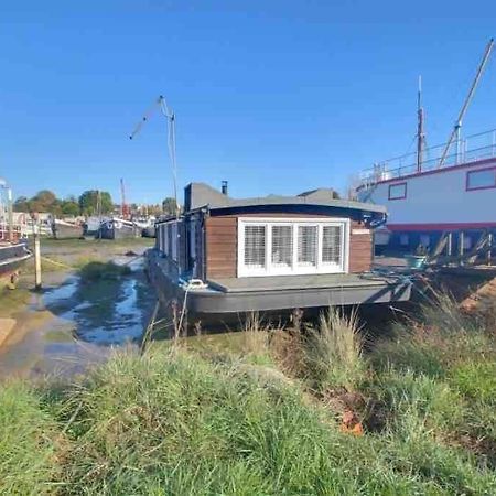 Toosey Lass - St Osyth Creek Saint Osyth エクステリア 写真