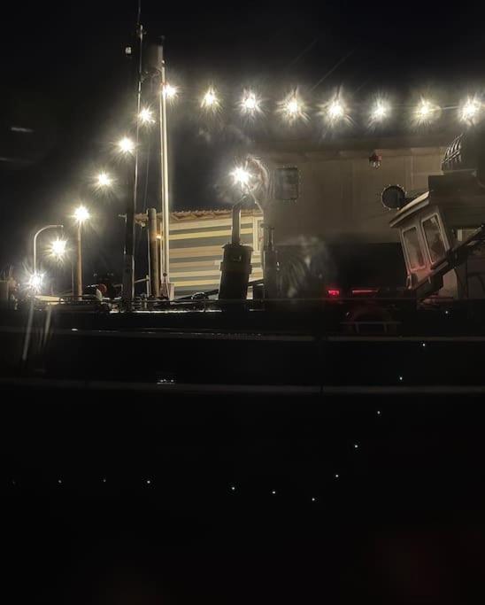 Toosey Lass - St Osyth Creek Saint Osyth エクステリア 写真